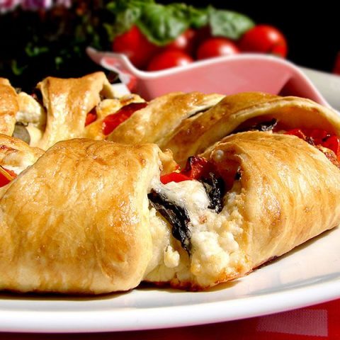 Венец с домати и сирене